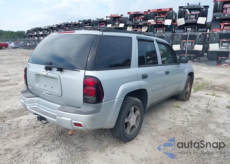 2007 Chevrolet Trailblazer Ls z USA, uszkodzony, nr VIN 1GNDS13S872145386
